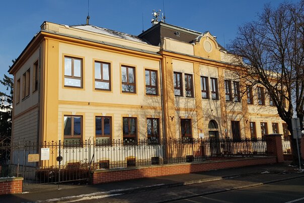 Nádrž na dešťovou vodu Columbus 4500 l v ZŠ Úprkova v Hradci Králové