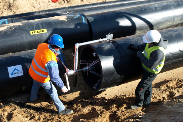 Loupací přístroje pro správnou přípravu trubek před elektrosvařováním
